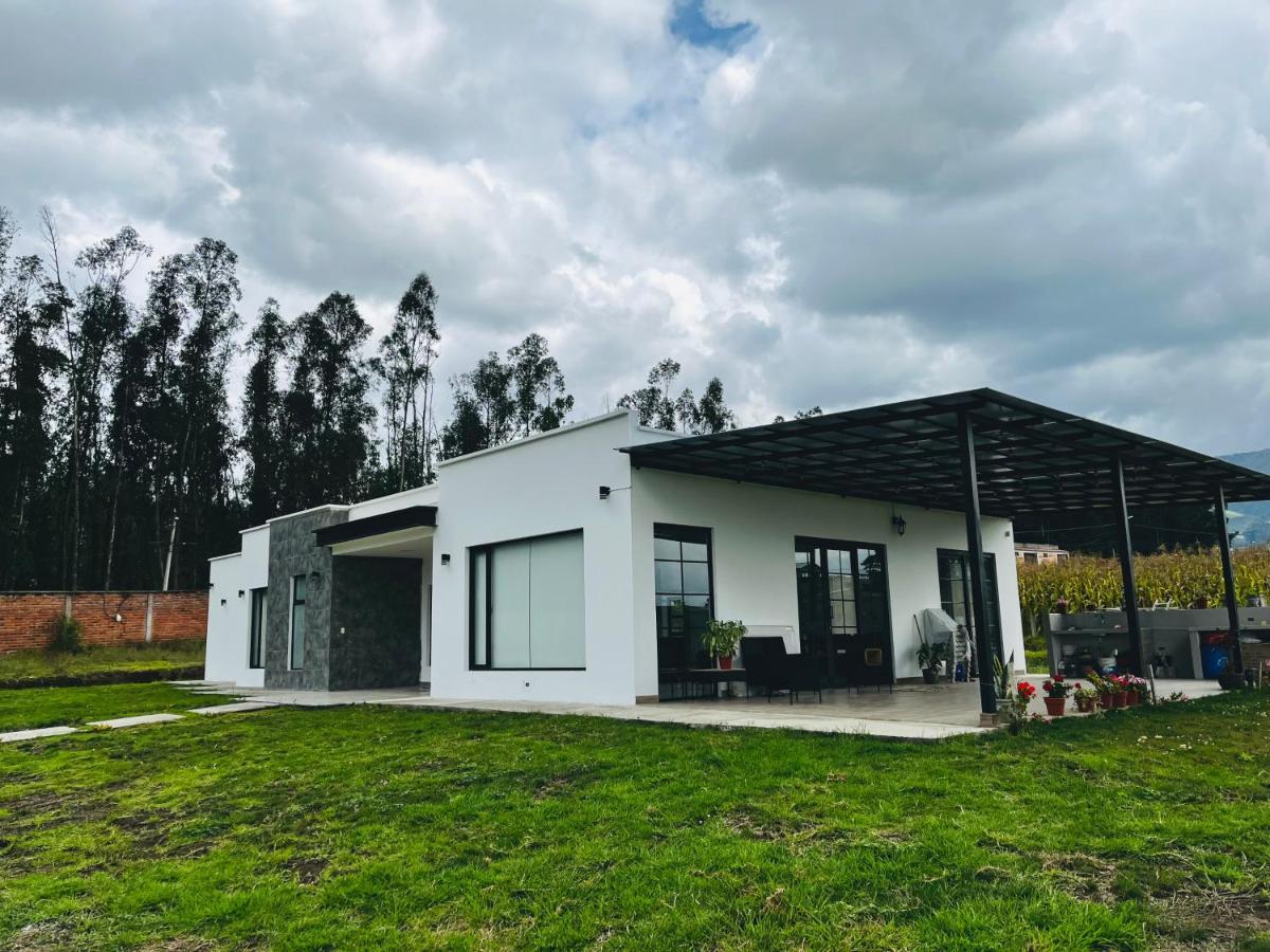 Altos De Tababela Apartment Екстериор снимка